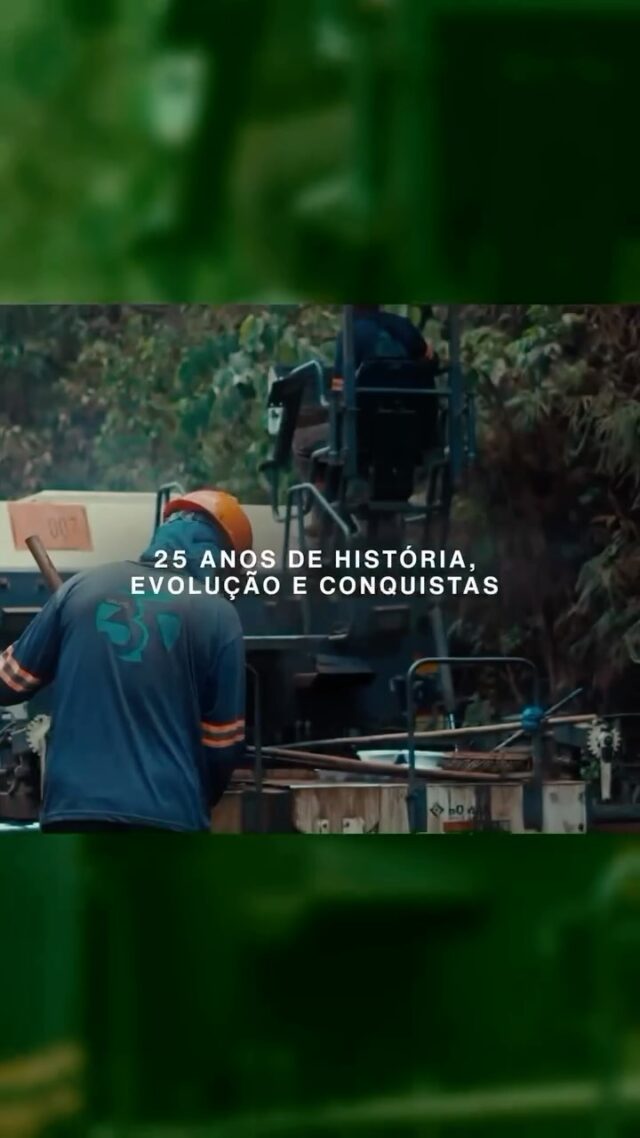 Nesse mês, estamos completando 25 anos Celebrar um marco como esse, é olhar para trás com orgulho e seguir em frente com ainda mais propósito. Ao longo dessa jornada, foram muitos os desafios superados, as conquistas celebradas e os aprendizados compartilhados. Em cada etapa, tivemos ao nosso lado pessoas e instituições que acreditaram no nosso trabalho — e, mais do que isso, construíram conosco. Agradecemos a todos que fizeram (e fazem) parte dessa trajetória. O futuro é logo ali — e seguimos prontos para mais.💚 #Grupo3T #25Anos3T #CompromissoQueConstrói #EngenhariaComPropósito #ConstruçãoCivil